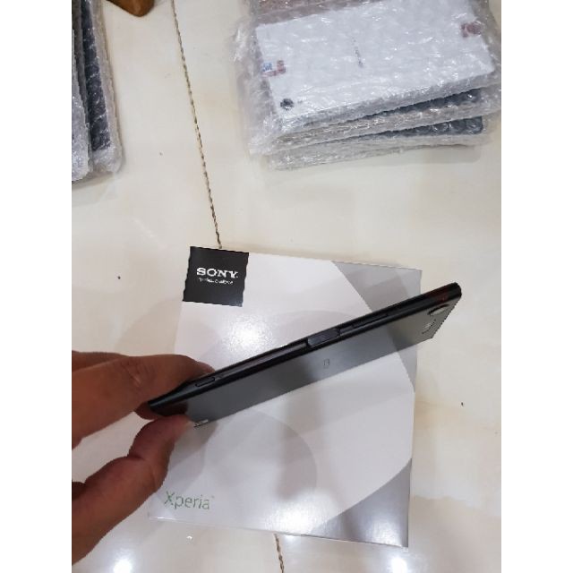 Điện thoại SONY XPERIA XZ1 ram 4G bộ nhớ 64G mới, chơi game mượt | BigBuy360 - bigbuy360.vn