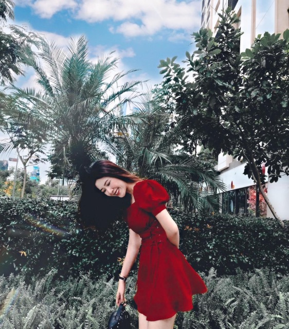 Đầm cổ vuông đan eo 3 màu siêu xinh | BigBuy360 - bigbuy360.vn