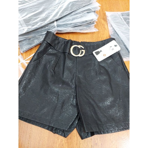 Quần short da