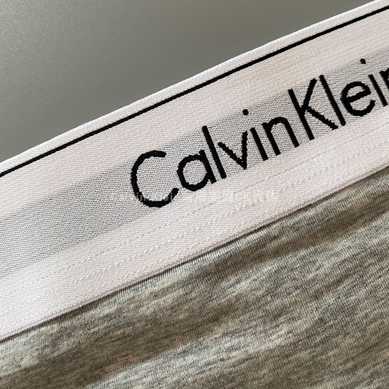 Set 2 Món Đồ Lót Cotton Thoáng Khí Thoải Mái Cho Nữ