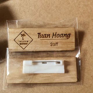 Bảng tên nhân viên gỗ