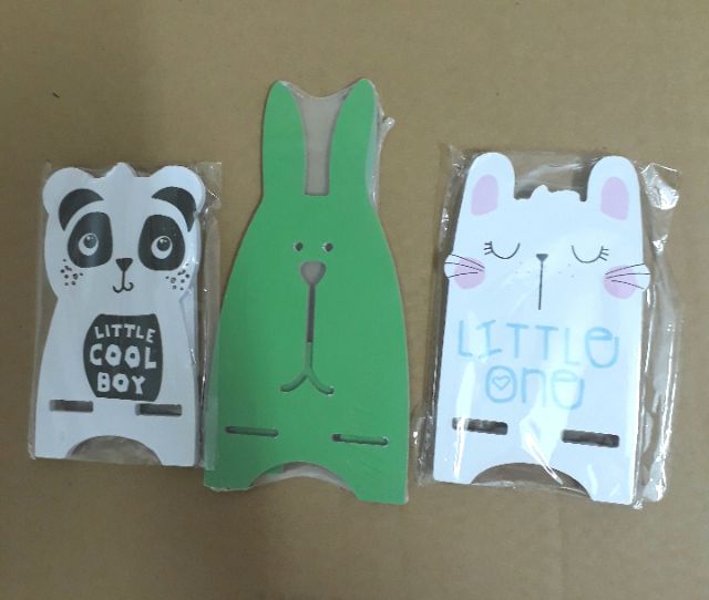 Giá đỡ điện thoại bằng gỗ hình thú xinh | BigBuy360 - bigbuy360.vn