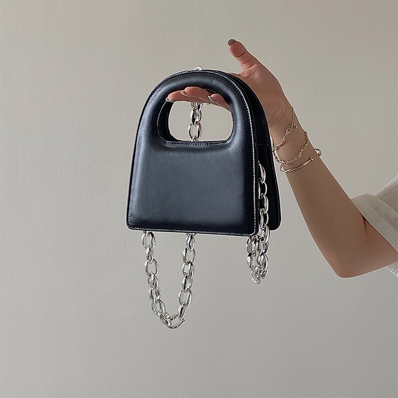 Túi Đeo Chéo Hình Tròn Nhỏ Màu Đen Thời Trang Xuân Hè 2022 Dễ Phối Đồ