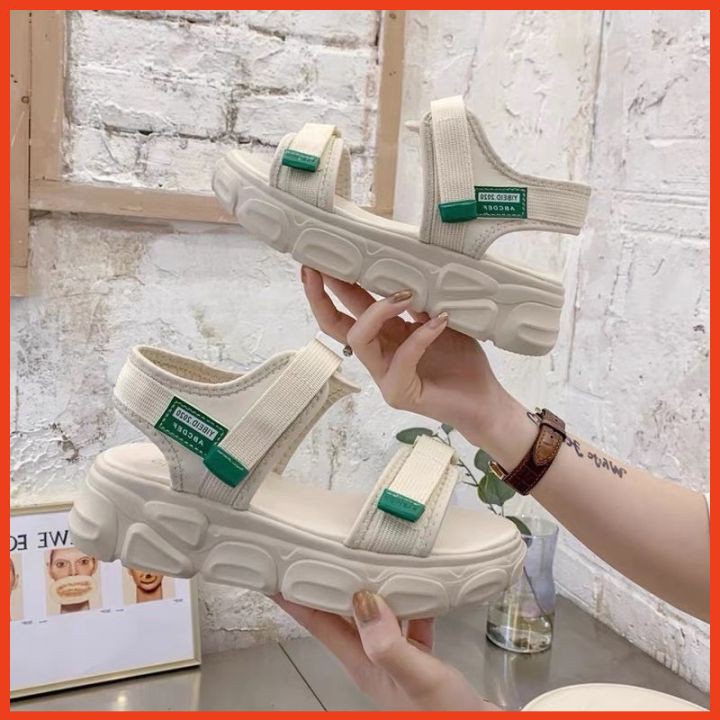 Giày Sandal Nữ Học Sinh Quai Hậu Phối Màu Cá Tính Dép Sandal Nữ Đẹp Phong Cách Hàn Quốc Đi Học, Đi Chơi (Tem Đen)