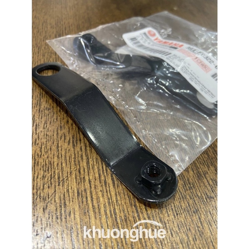 Pas bửng phải Sirius chính hãng Yamaha