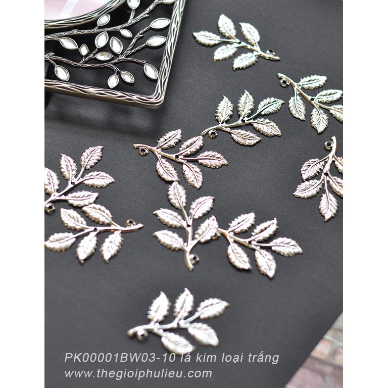 PK00001BW03-10 lá kim loại trắng