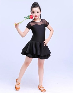 Đầm khiêu vũ trẻ em dáng xoè