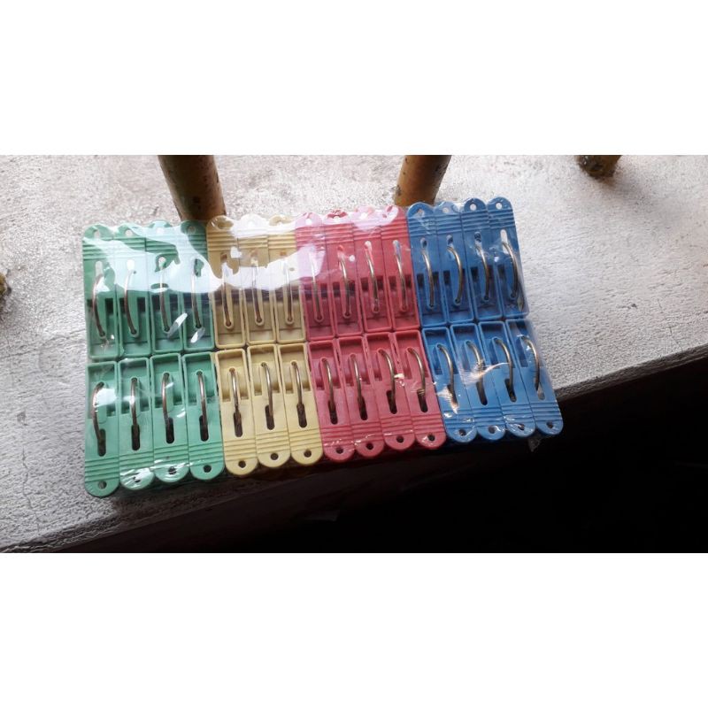 Kẹp vỉ nhựa 30 kẹp/1 vỉ