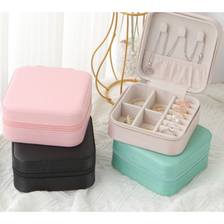 Hộp Đựng Trang Sức Mini Bằng Vải Nhung Có Dây Khóa Kéo Tiện Dụng Khi Đi Du Lịch Kích thước 10x10x5cm