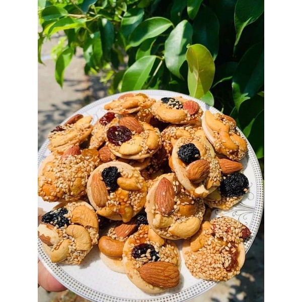 300GR Bánh Đồng Tiền Mix Hạt Và Trái Cây Cực Ngon, Giàu Dinh Dưỡng: Hạt Điều, Hạnh Nhân, Nho khô, mè, mạch nha... | BigBuy360 - bigbuy360.vn