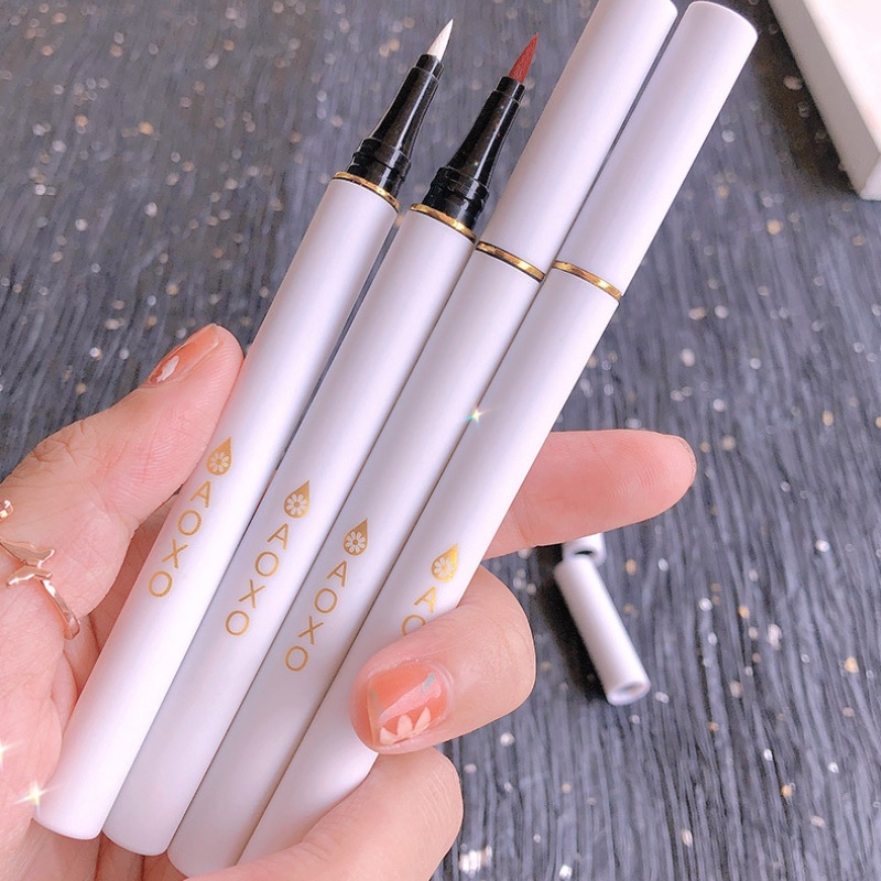 Bút Kẻ Mắt Dạng Lỏng Chống Thấm Nước Mềm Mượt Chất Lượng Cao