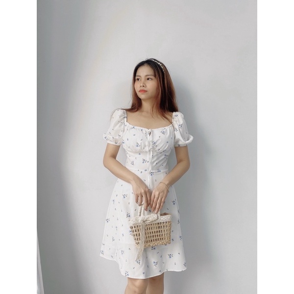 Váy Hoa Nhí Cổ Yếm Hở Lưng Chất Lụa Siêu Đẹp - JUHEE DRESS T235