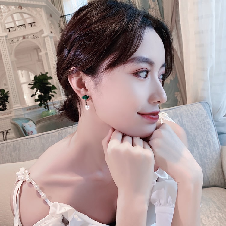 Bông tai bạc 925 hình chiếc lá màu xanh dễ thương thời trang