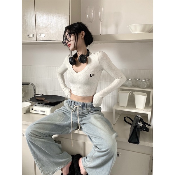 Áo Len Croptop Tay Dài Thêu Chữ + Quần Jean Thắt Dây