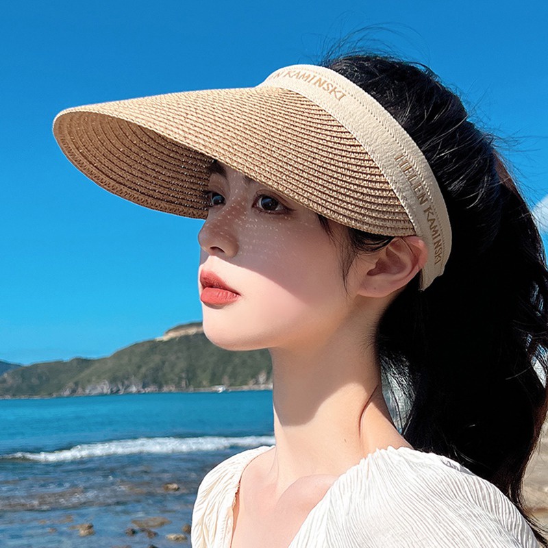 Nón Cối Rộng Vành Chống Tia UV Khi Đi Biển