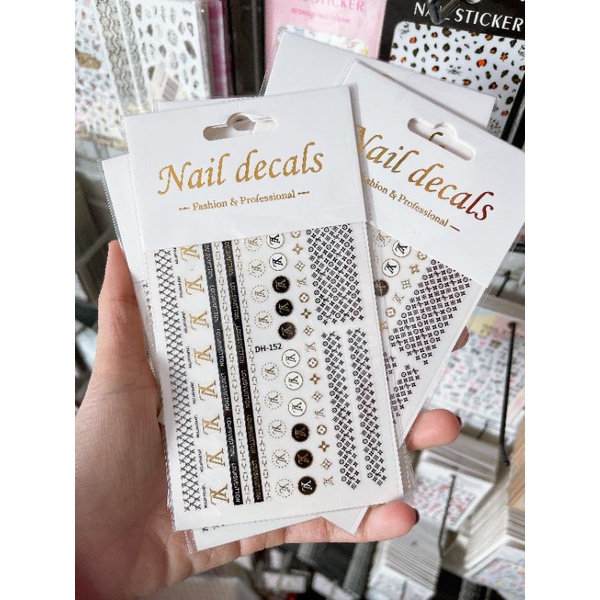 Sticker Dán Móng hình chữ thương hiệu , hoạt hình dễ thương