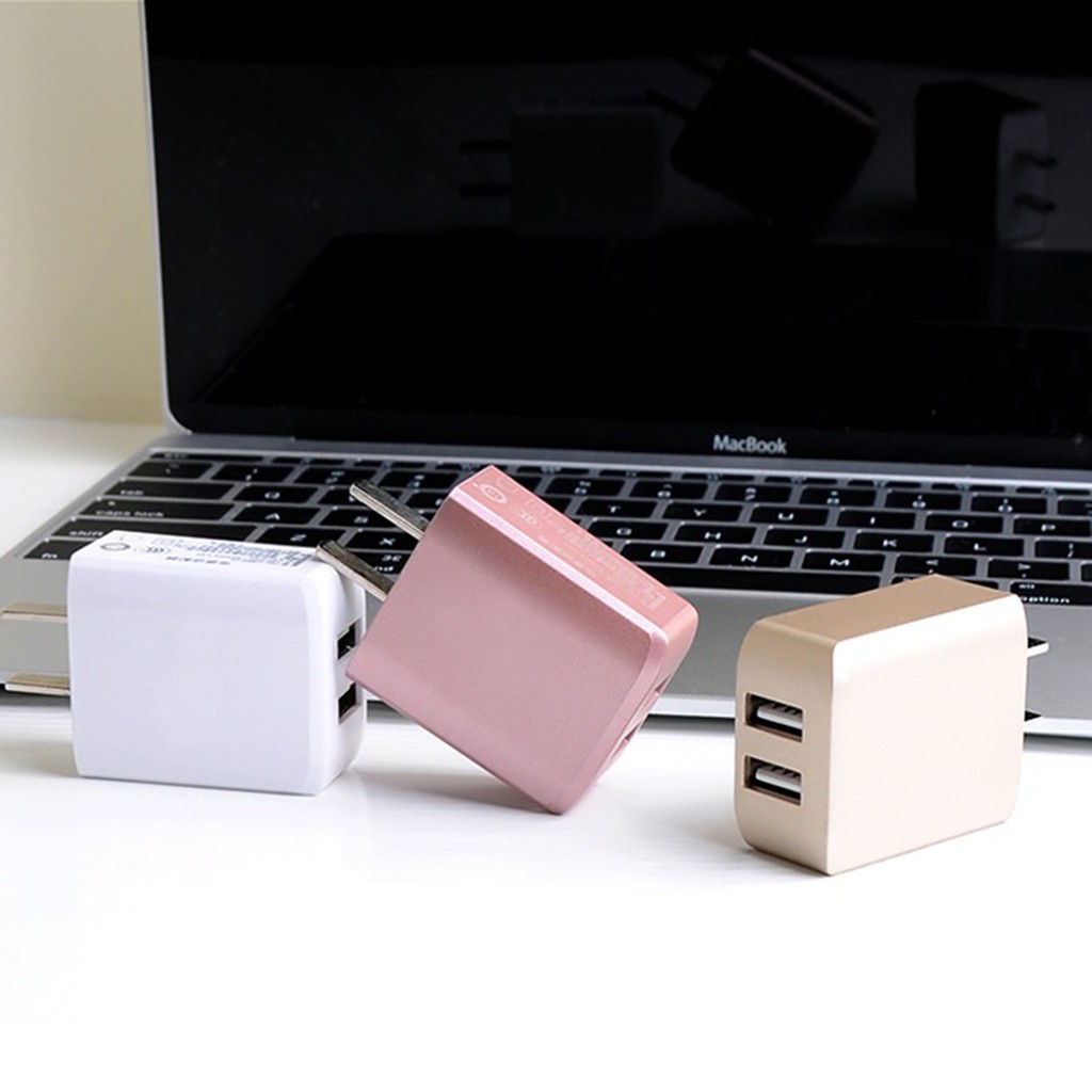 Cục sạc nhanh cao cấp màu trơn với đầu cắm US cùng thiết kế USB kép tiện lợi