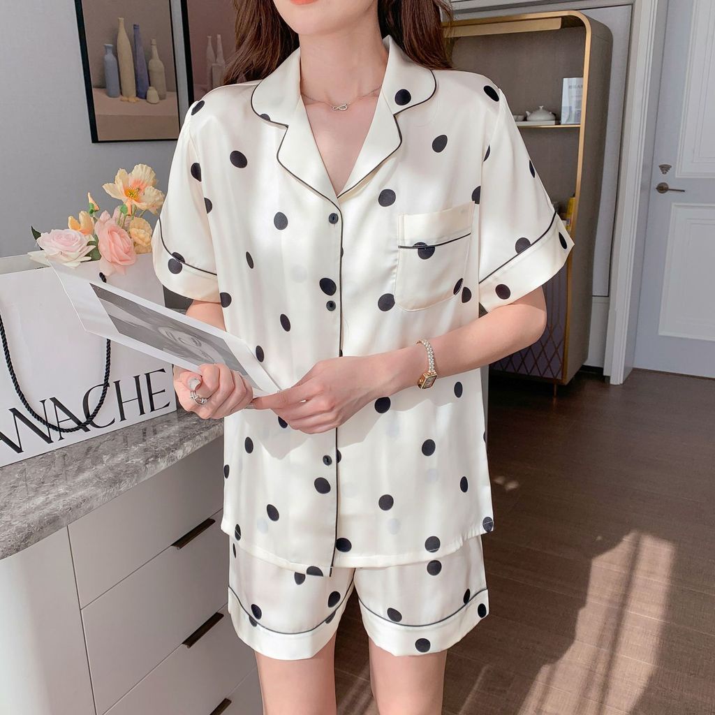 Bộ Đồ Ngủ Tay Ngắn Bằng Lụa Mát Họa Tiết Chấm Bi Thời Trang Mùa Hè Hàng Mới 2022 Dành Cho Bạn Nữ