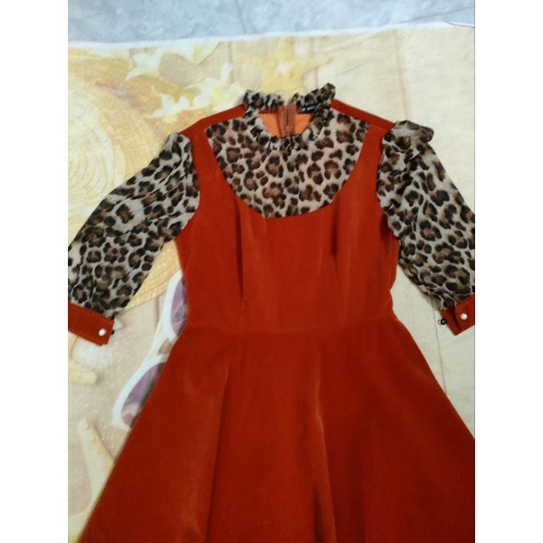 Đầm nhung dáng xòe size s