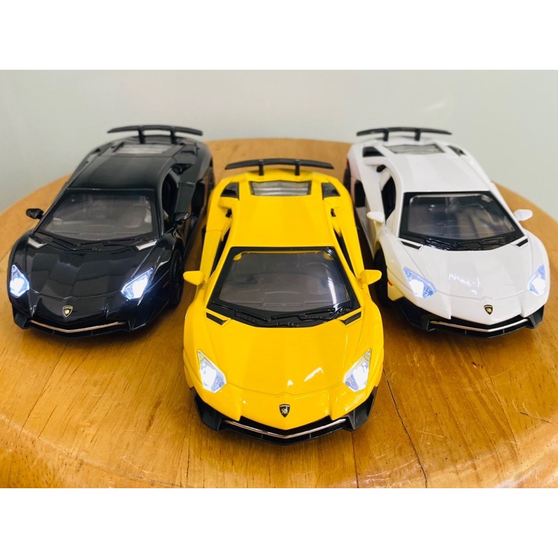 MÔ HÌNH XE HƠI SIÊU XE LAMBORGHINI CỰC ĐẸP