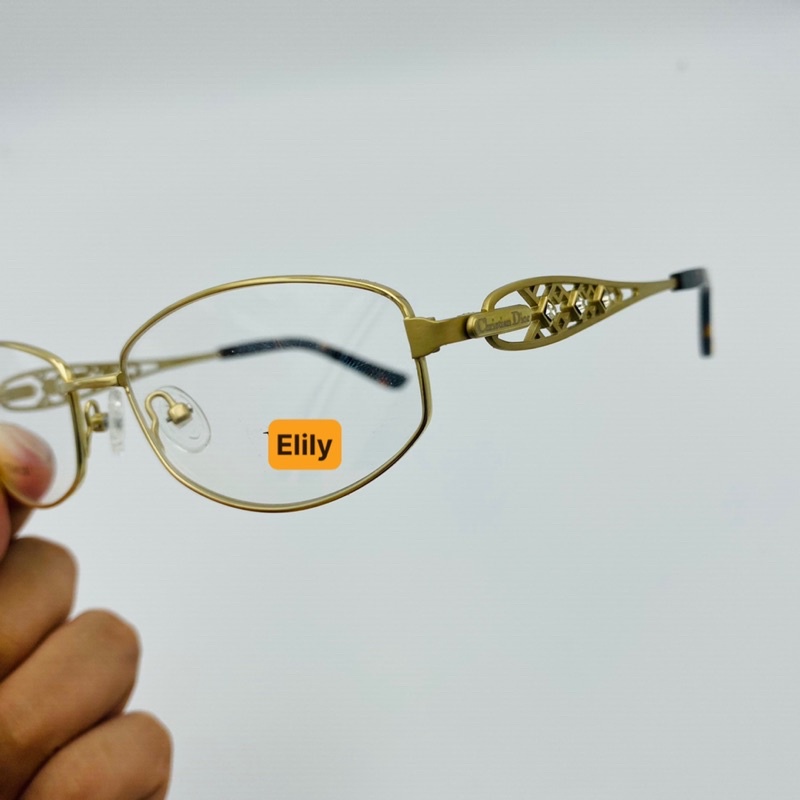 Gọng kính titanium cao cấp dành cho nữ Italy .Kinh mat Elily