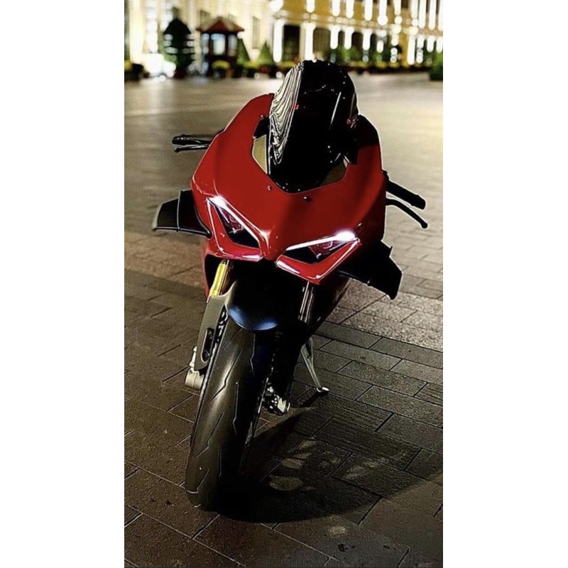 Cánh gió size lớn trang trí moto