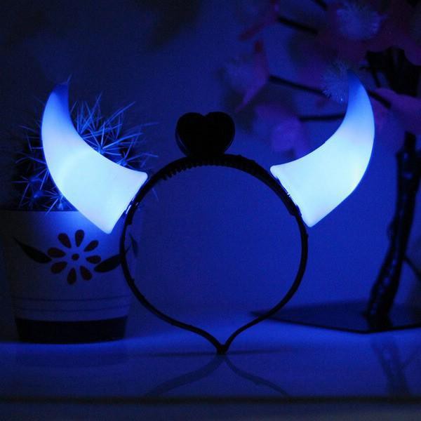 Cài tóc sừng quỷ đèn LED phát sáng