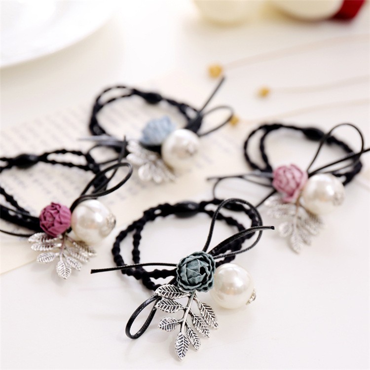 CT115 Cột tóc hoa nụ lá bạc