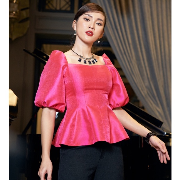 Áo kiểu party HeraDG thiết kế tay bồng cổ vuông chiết ly eo trên chất liệu Tafta cao cấp SAK21019
