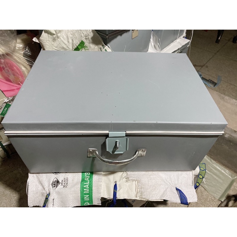 Hòm tôn đựng đồ kích thước 45cm x 29cm x 19cm