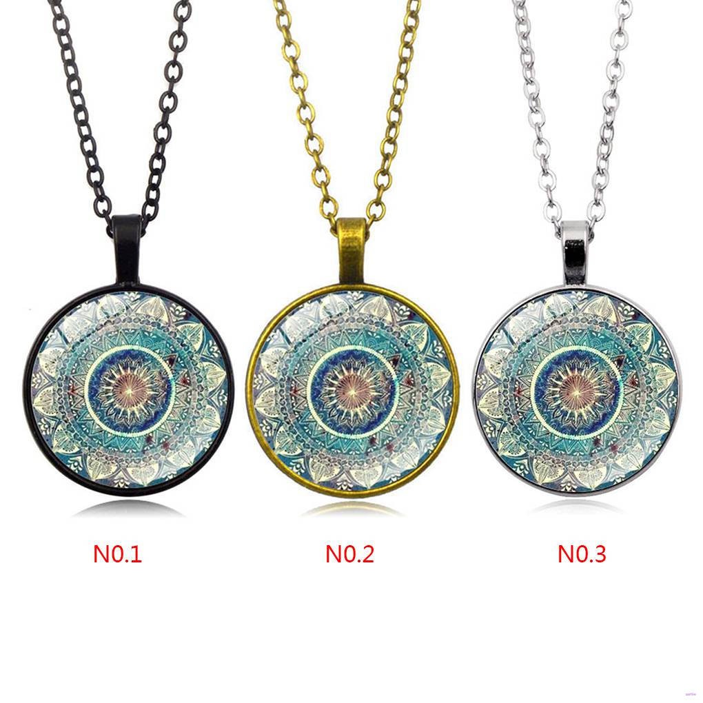 Vòng cổ mặt kính tròn hình bông hoa cà dược