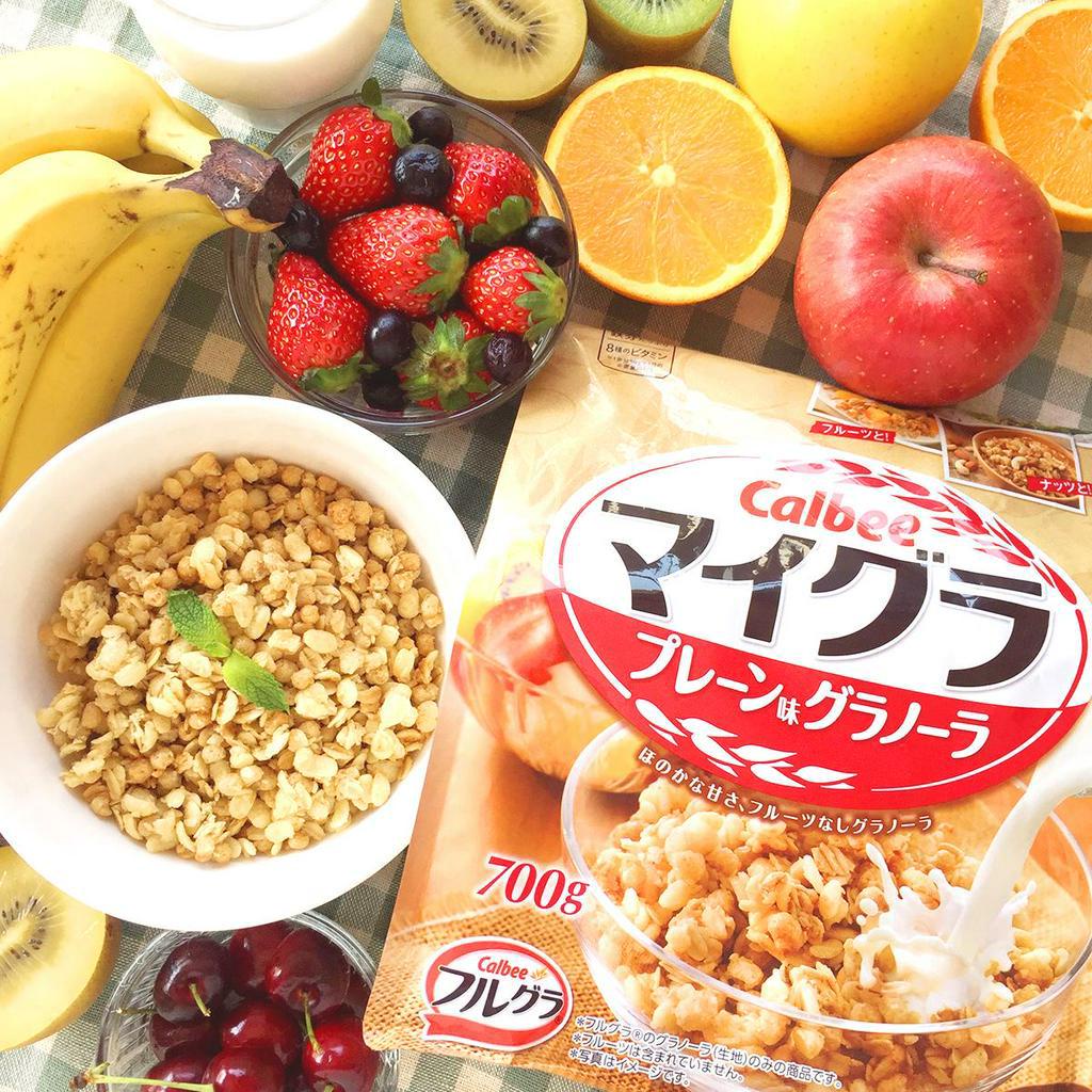 DATE 10/2022 -  Ngũ cốc Calbee Nhật Bản hoa quả , trái cây dùng ăn sáng - ăn kiêng giảm cân phiên bản mới 750g