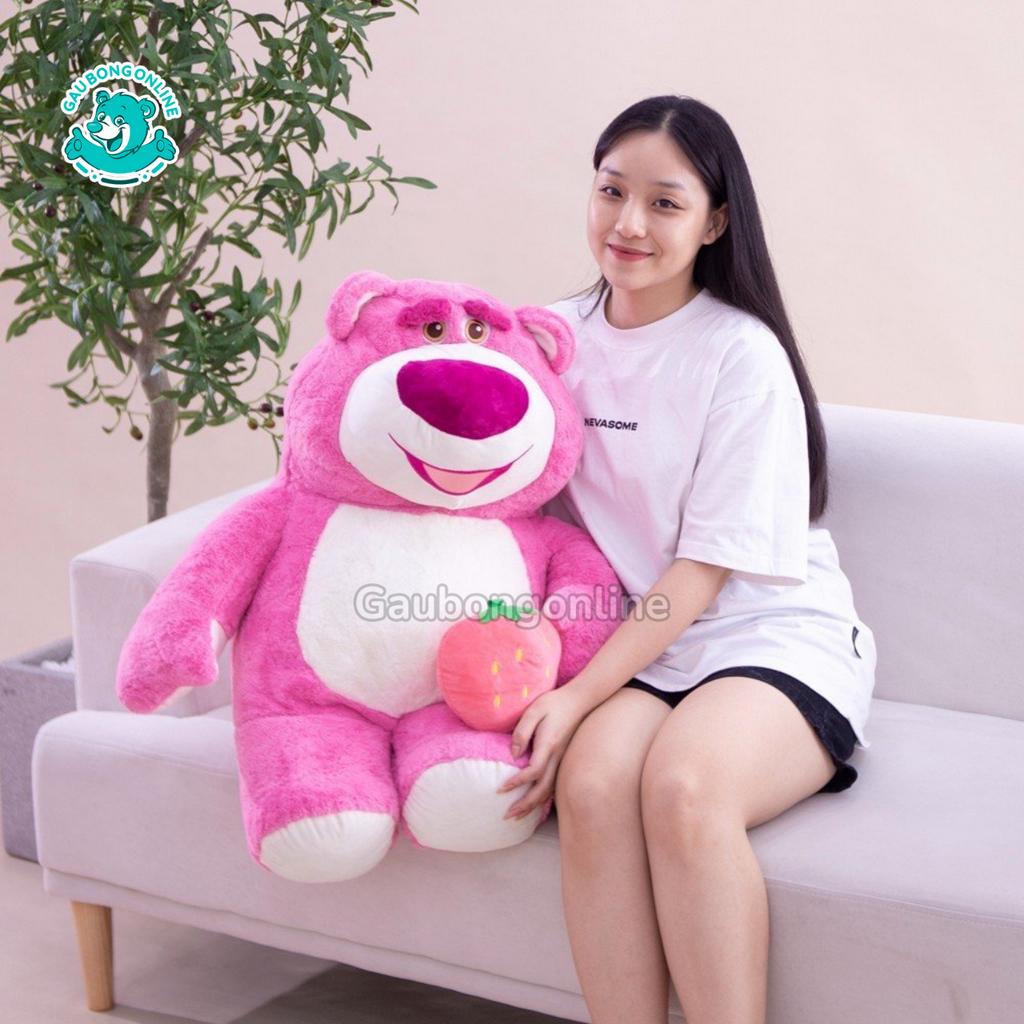 Gấu Bông Lotso Cầm Quả Dâu Tây, Gấu Dâu Dễ Thương Nhiều Size, Gấu Bông Online Cao Cấp
