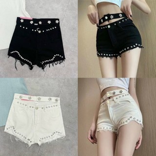 Quần sóc jens hot trend đính đá