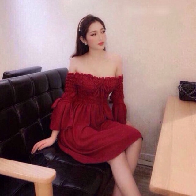 Video_Đầm trễ vai công chúa nhún body ngực | BigBuy360 - bigbuy360.vn