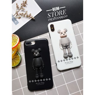 Ốp lưng dẻo gấu kaws nổi iphone 8 PLUS / 7 PLUS / X / XS / XS MAX
