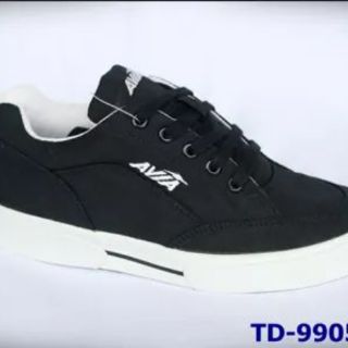 Giầyy AVIA