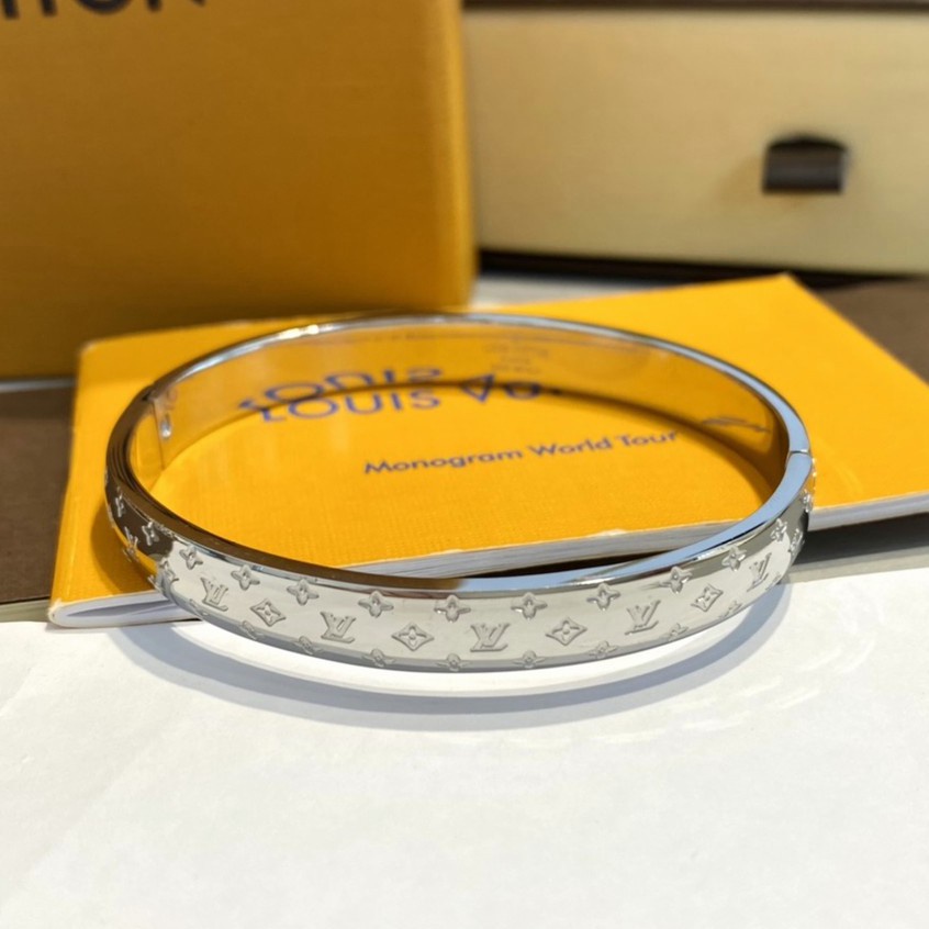 Vòng Đeo Tay Bằng Thép Titan Mạ Vàng 18K Thời Trang Dành Cho Nữ