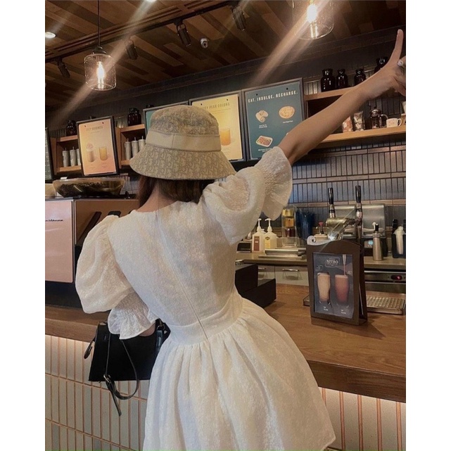 ĐẦM HOA NỔI TAY BO CHÉO NGỰC V