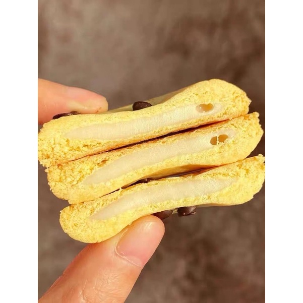 BÁNH CHUỐI NHÂN KEM