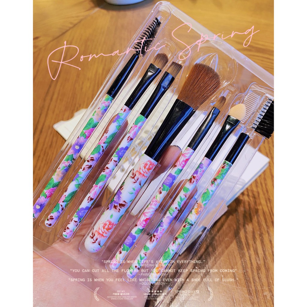 Bộ Cọ Makeup 7 Cây Hộp Nhựa Cutie Nội Địa Trung