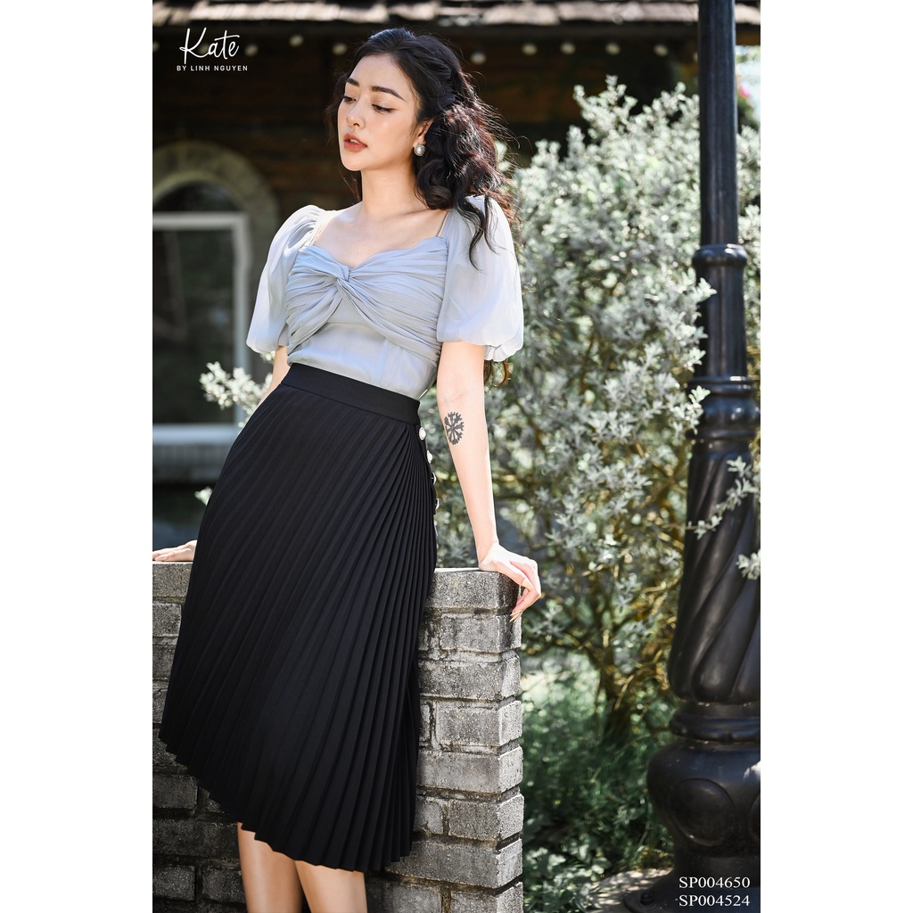Áo croptop nữ tay bồng vặn ngực 4650 chân váy xếp ly lệch tà đính cúc 4524 thời trang thiết kế KATE By Linh Nguyen