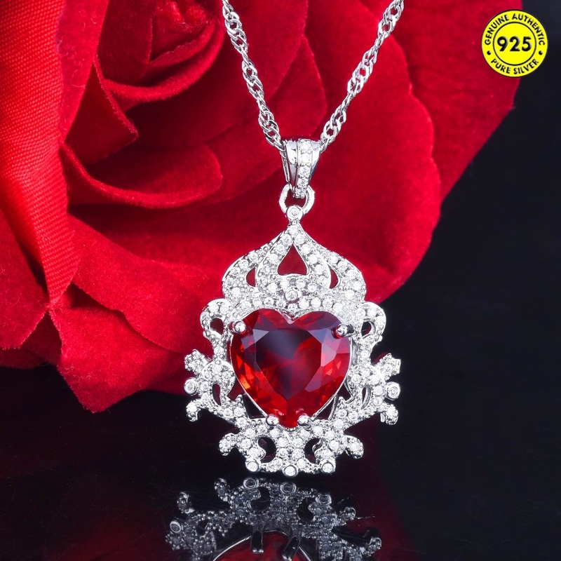 Vòng cổ mặt hình trái tim đính hồng ngọc Tourmaline sang trọng