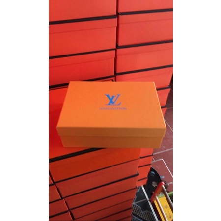 HỘP  ĐỰNG TÚI XÁCH/ VÍ