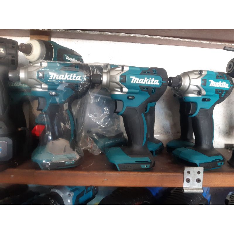 Bắn vít Makita TD156