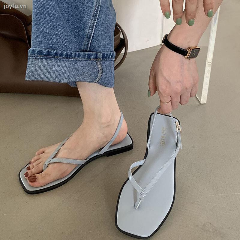 Sandals female summer flat bottom 2021 new net celebrity ins wild French simple fashion solid color flip-flop beach shoes