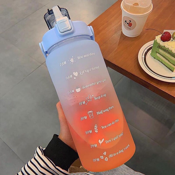 Bình nước 2 lít dành cho người lười uống nước , bình đựng nước cute 2L có ống hút, vạch chia nhắc giờ FERADO
