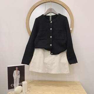 Áo Cardigan len hạt cúc đồng (Ảnh/Video tự chụp)