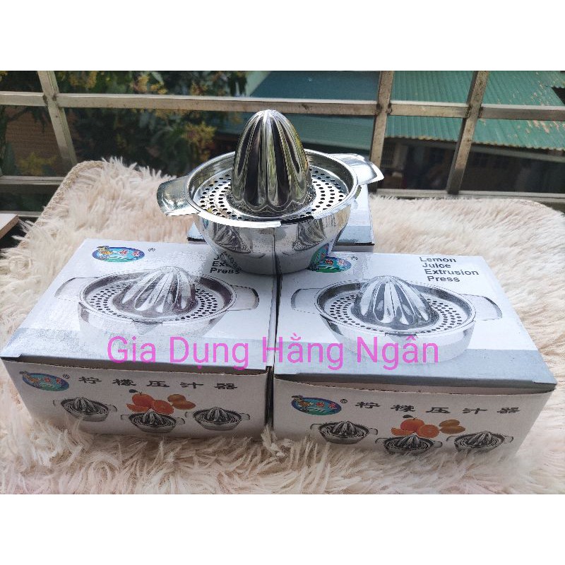 Dụng cụ vắt cam inox tiện lợi