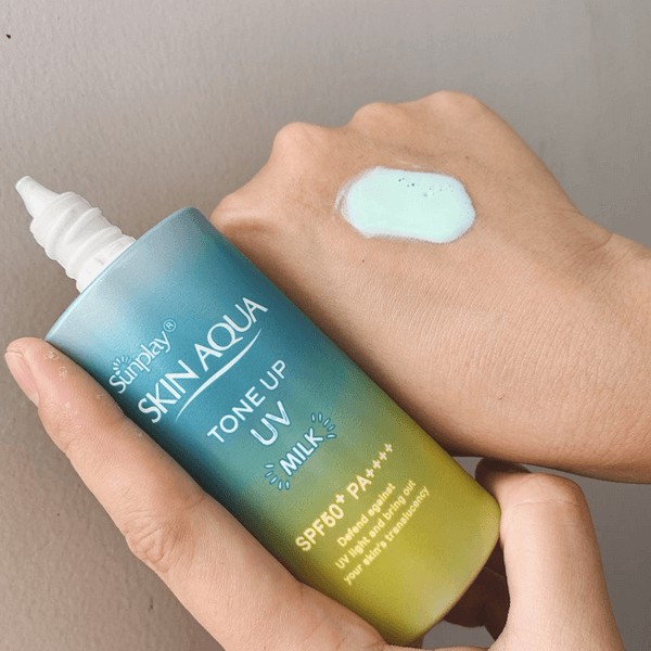 Sữa Chống Nắng Hiệu Chỉnh Sắc Da Sunplay Skin Aqua Mint Green Tone Up UV Milk SPF50+ PA++++ 50g